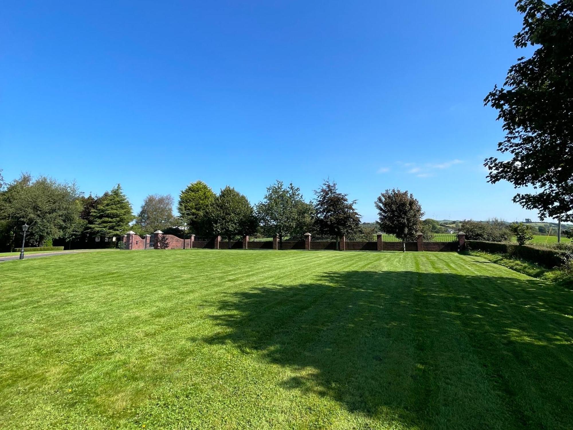 Greenfields Country House Latton Exterior photo